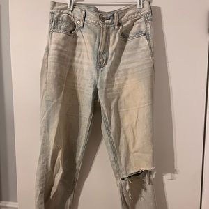 American Eagle Mom Jeans size 4